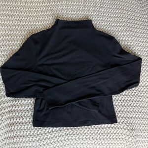 Lululemon cropped mock neck top